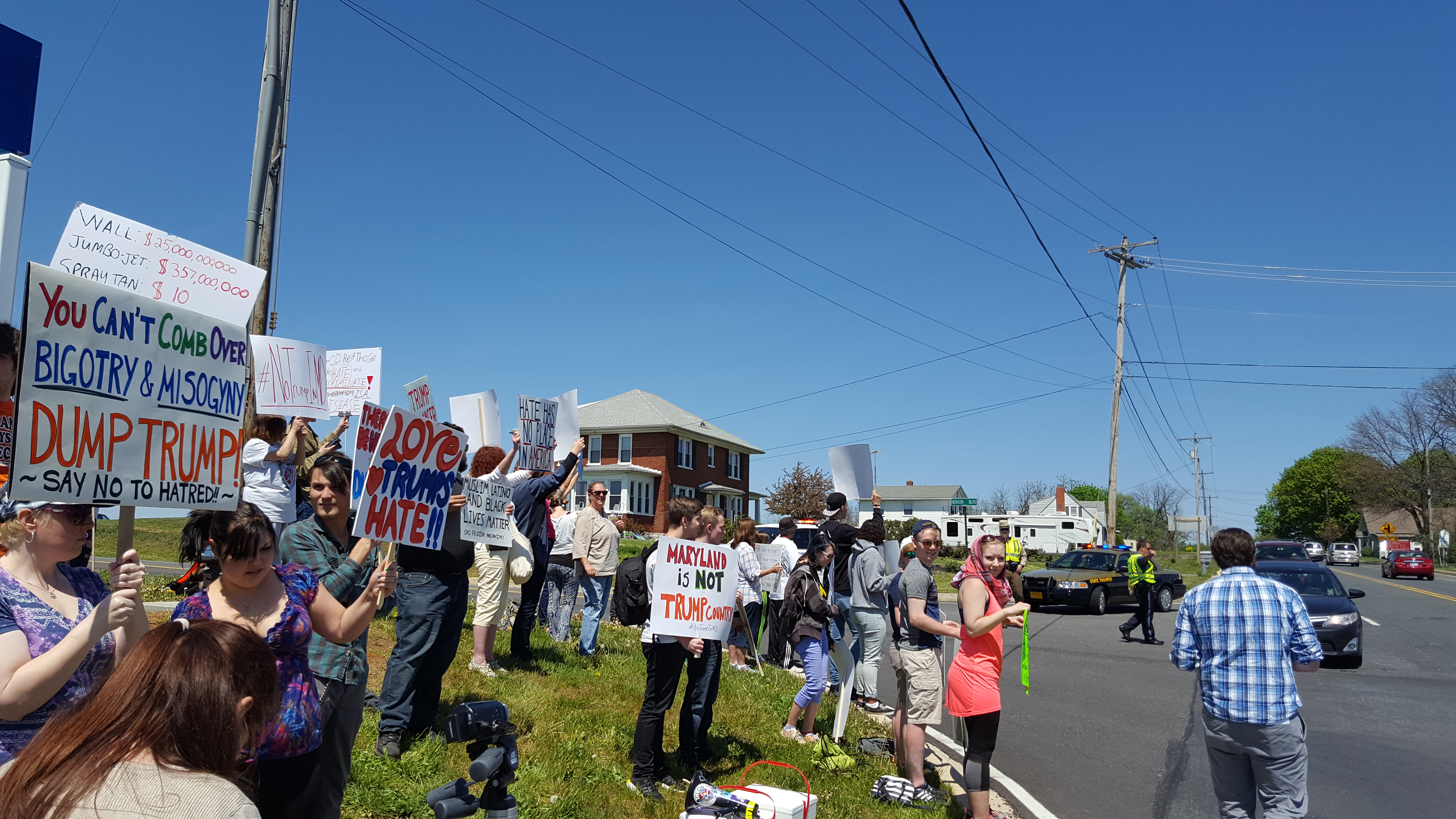 What I Learned Protesting a Donald Trump Rally – The Bottom Line News